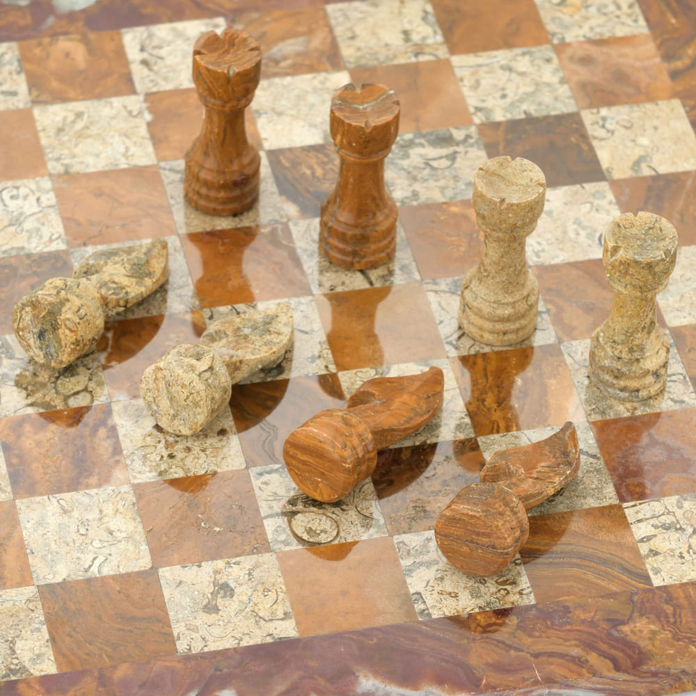 Шахматы из камня "Этрурия" яшма и ракушечник 30 купить в Ростове-на-Дону Шахматы из камня "Этрурия" яшма и ракушечник 30 купить в Ростове-на-Дону