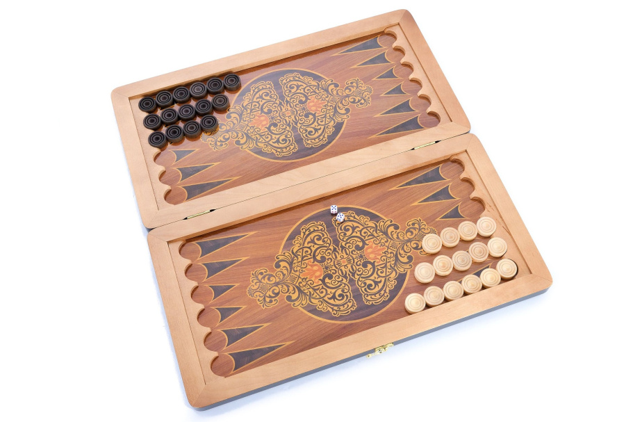 Нарды кожаные Пермские "Крокодил" средние 50 купить в Ростове-на-Дону Нарды кожаные Пермские "Крокодил" средние 50 купить в Ростове-на-Дону